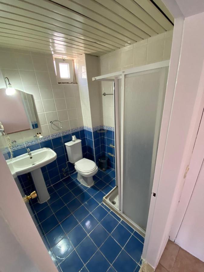 Basils Hotel apartamentowy 2*