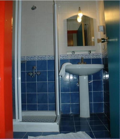 Hotel apartamentowy Basils 2*