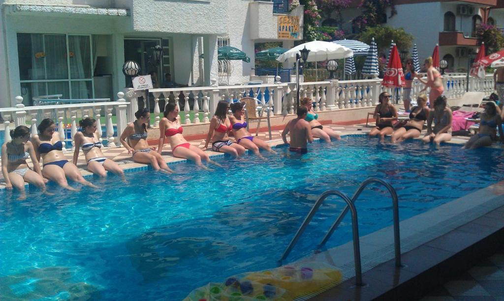 Basils Hotel apartamentowy 2*